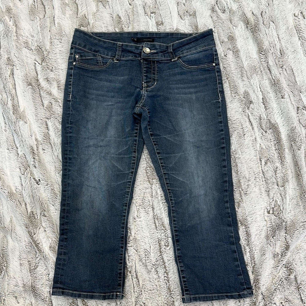 Maurices Bedazzled Jean Capris with Black Lace Embroidery size Med